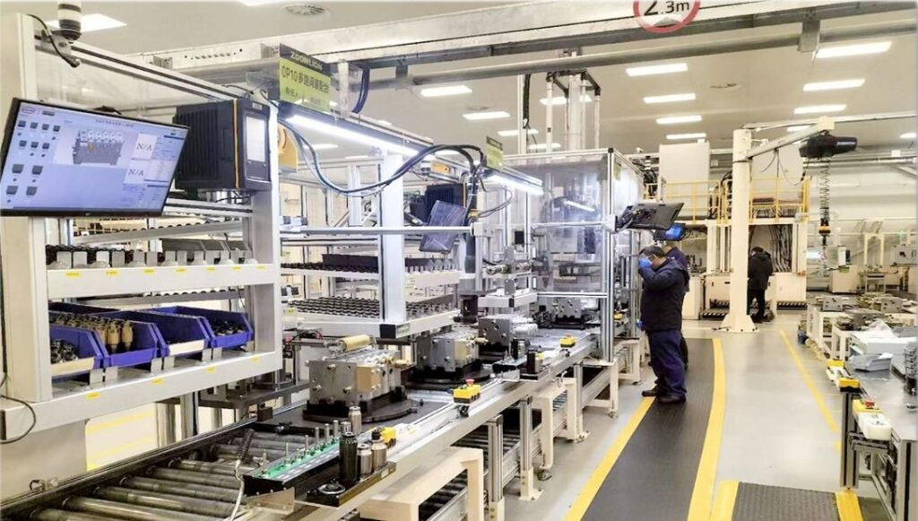 Intelligent assembly line