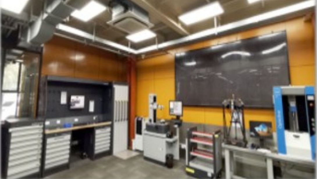 Tool Life Management Center