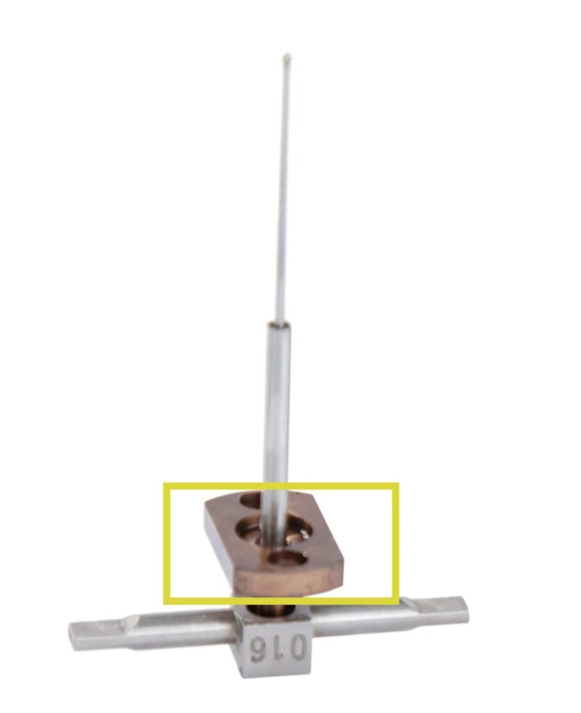 Oil leakage of servo valves caused by broken spring tube