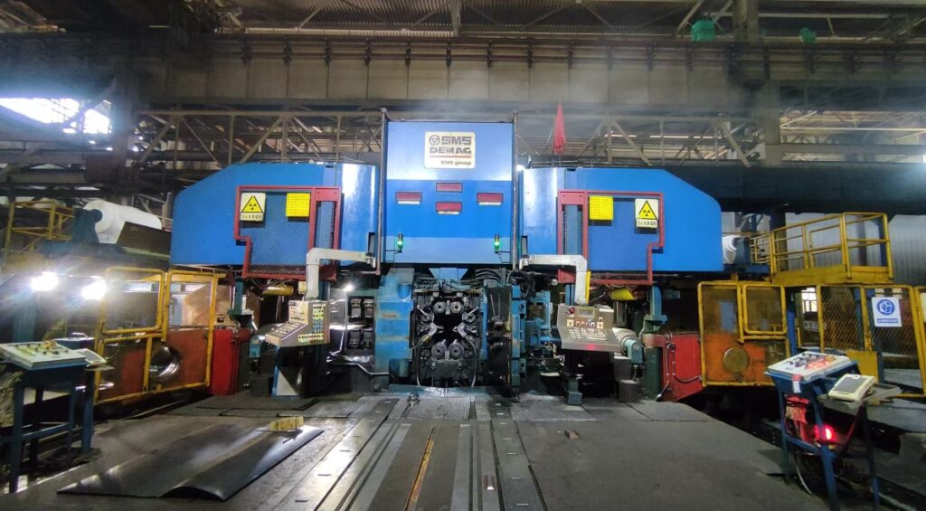 SMS Demag 20-high cold rolling mill, typical application for high-precision AGC servo valves